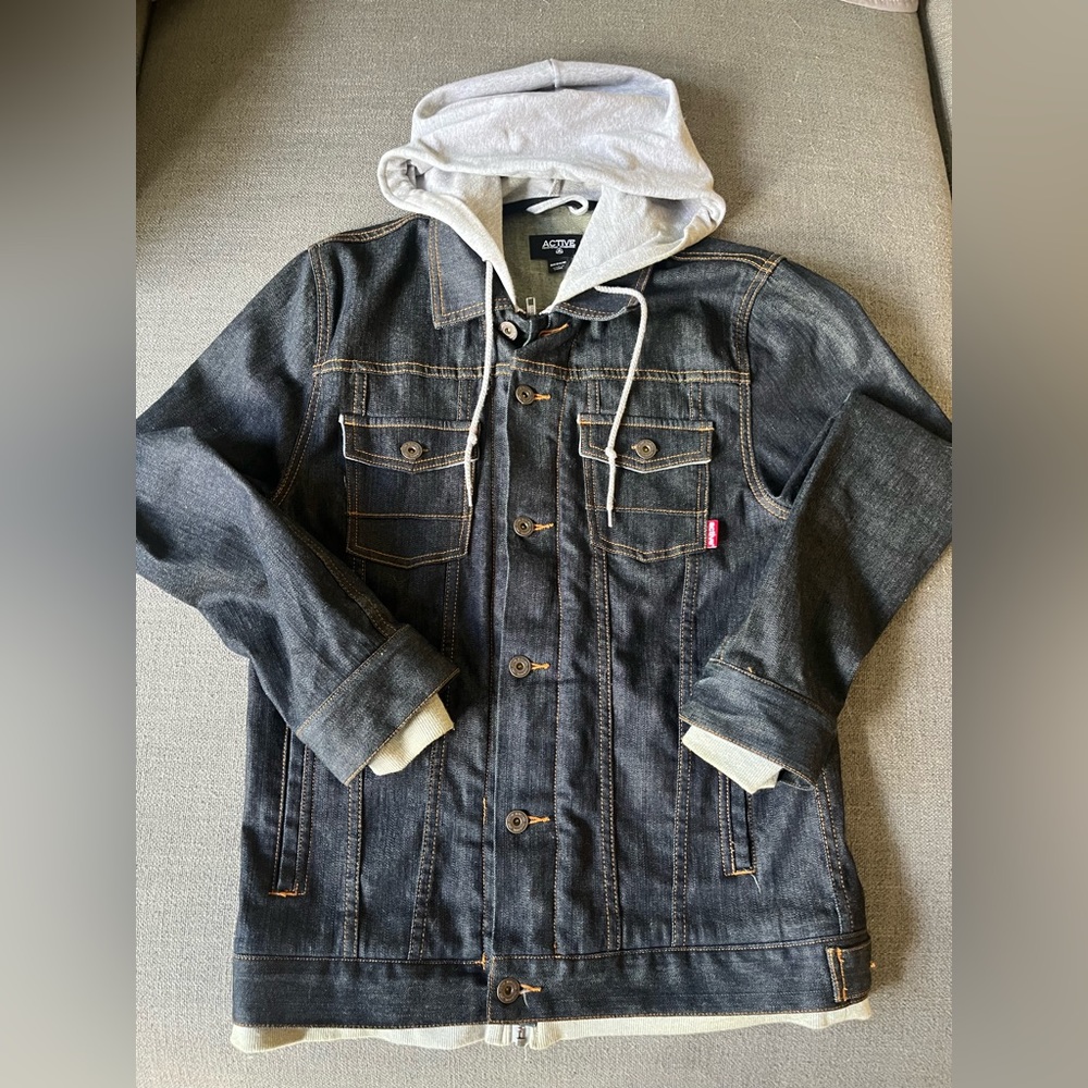 Active jean jacket